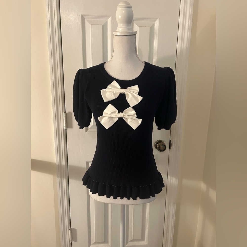 Voy Knit Top with Bow Embellishment NWOT! - Picture 2 of 12